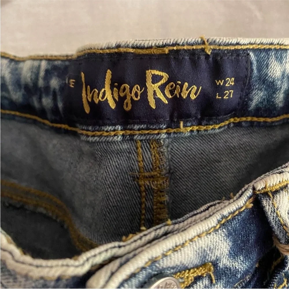 Indigo Rein NWT Super High Rise Straight Leg Above ankle Jeans Size (24X27)